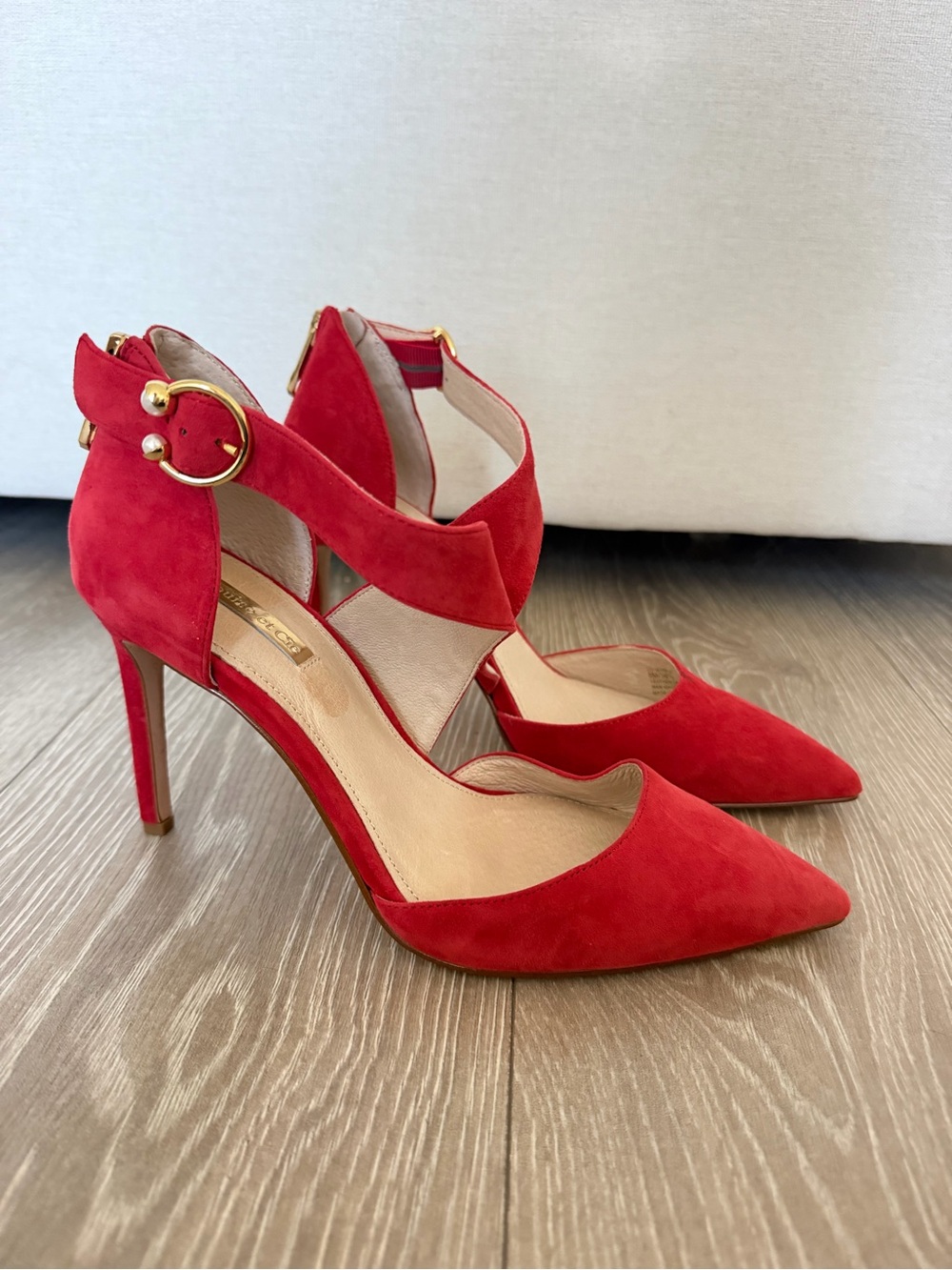 Red Heels Suede